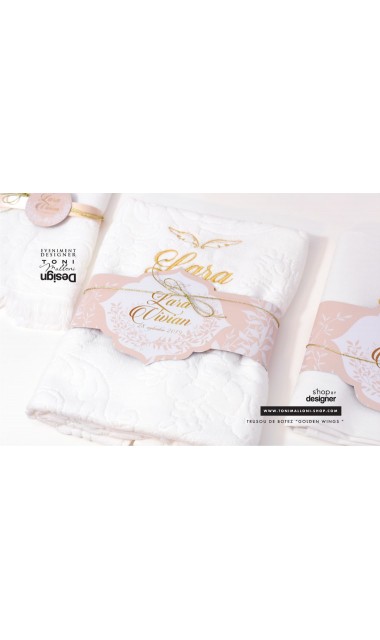 Trusou de botez gold cu ingeras pentru fetite cu broderie personalizata, Gold Wings 9